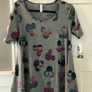 🔹🔹 NWT Disney Perfect T size Small